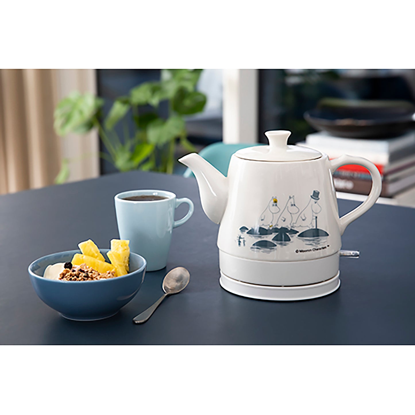 Moomin 19130010 – Moomin ceramic kettle, 0.8L, 1750W, By the Sea design